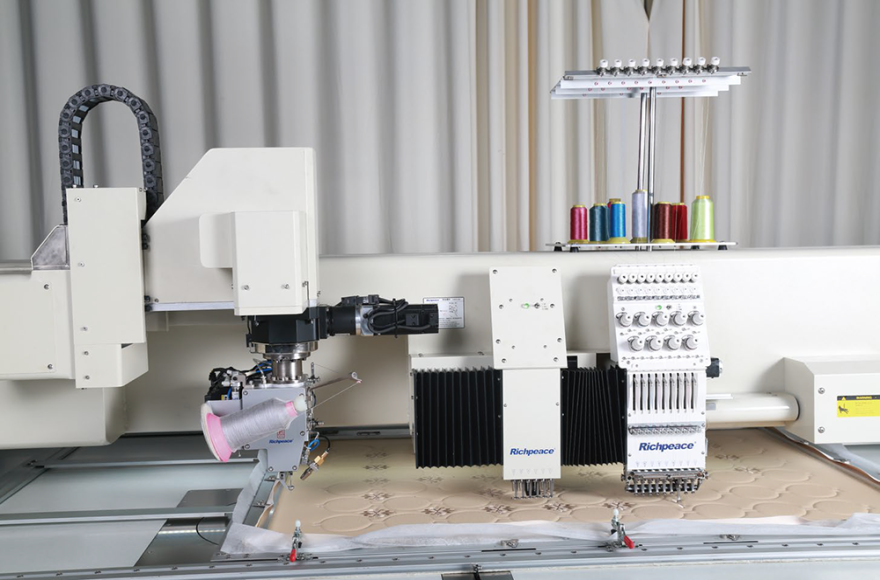 富怡全自動(dòng)旋轉(zhuǎn)機(jī)頭沖繡縫一體機(jī)(輕型6沖刀＋9色繡花+旋轉(zhuǎn)縫紉)