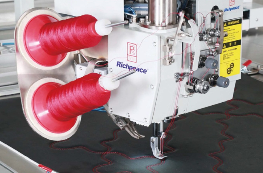 富怡雙針針距可調(diào)任意轉(zhuǎn)全自動縫紉機