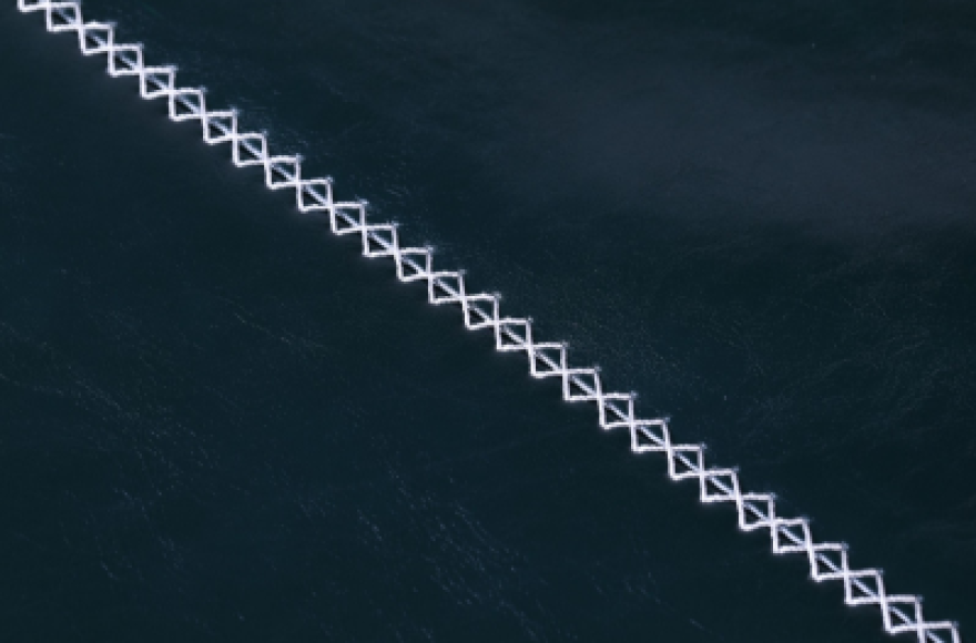 程控雙針旋轉針桿綜合送料縫紉機