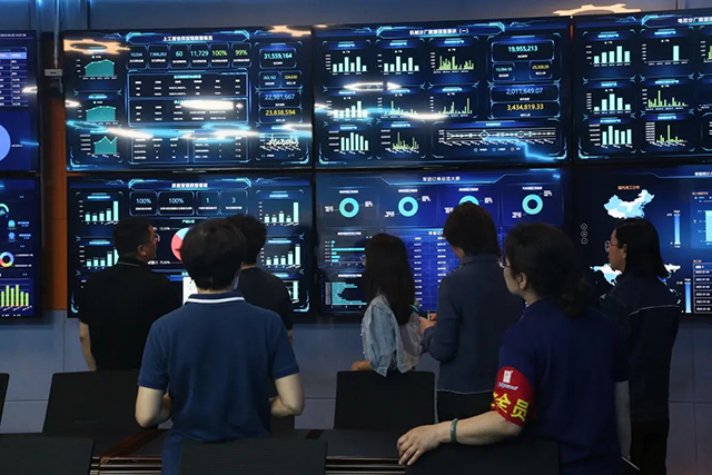 寶坻區總工會領導深入基層，為企業職工送關懷！